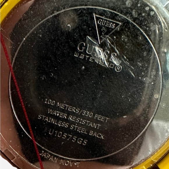 Lot of 4 men’s guess watch 100m silicon bandBRAND NEW NEED BATTERIES NO BOX - Picture 9 of 13